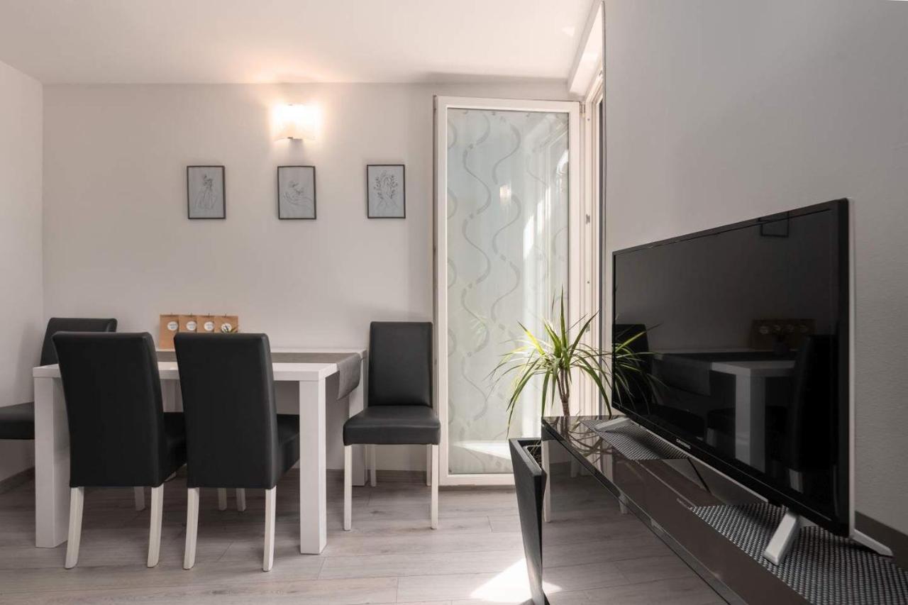 Apartmani Astrid 拉巴克 外观 照片