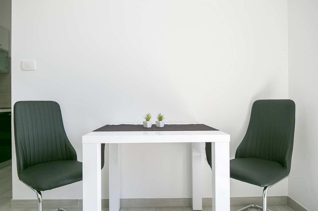 Apartmani Astrid 拉巴克 外观 照片