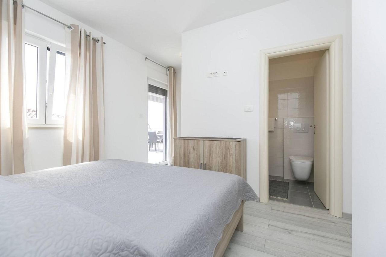 Apartmani Astrid 拉巴克 外观 照片