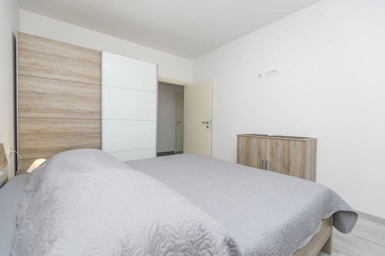 Apartmani Astrid 拉巴克 外观 照片